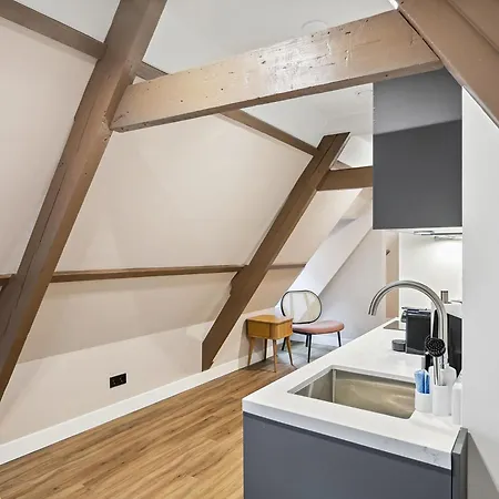 Limehome Nieuwstraat 3* لاهاي