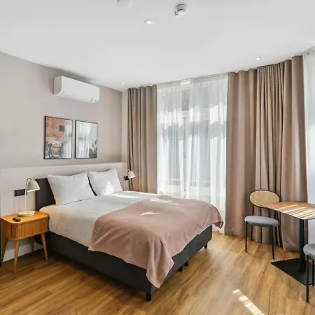Limehome Nieuwstraat Lägenhet
