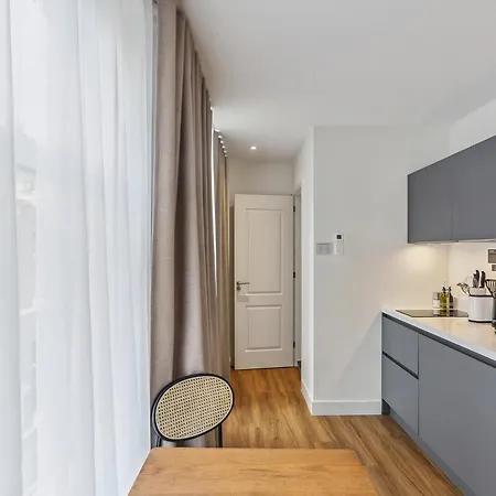 Limehome Nieuwstraat شقة فندقية