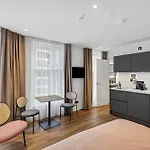 Limehome Nieuwstraat 3*