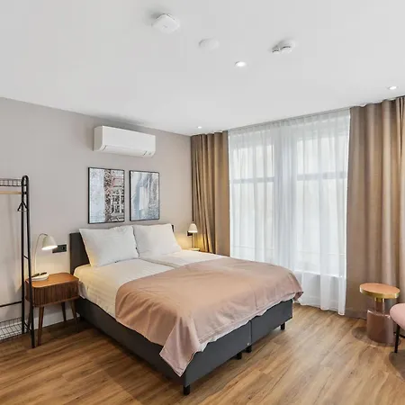 Limehome Nieuwstraat Hotel apartamentowy Haga