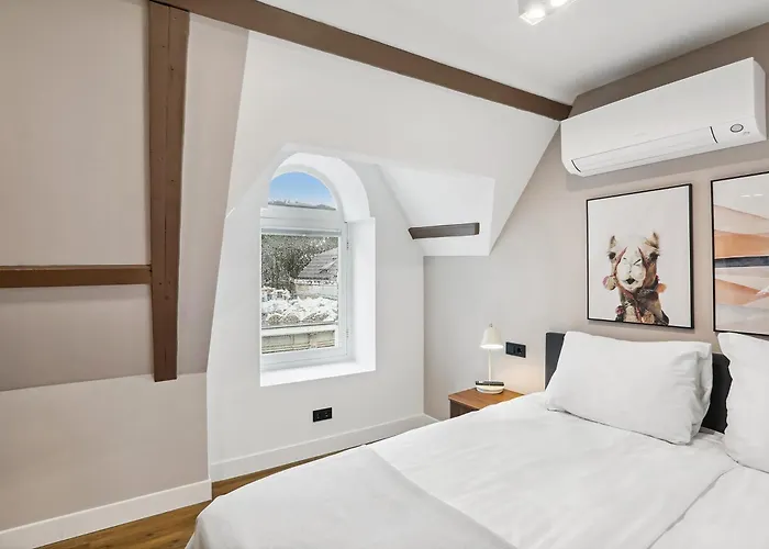 Limehome Nieuwstraat 3* L'Aia