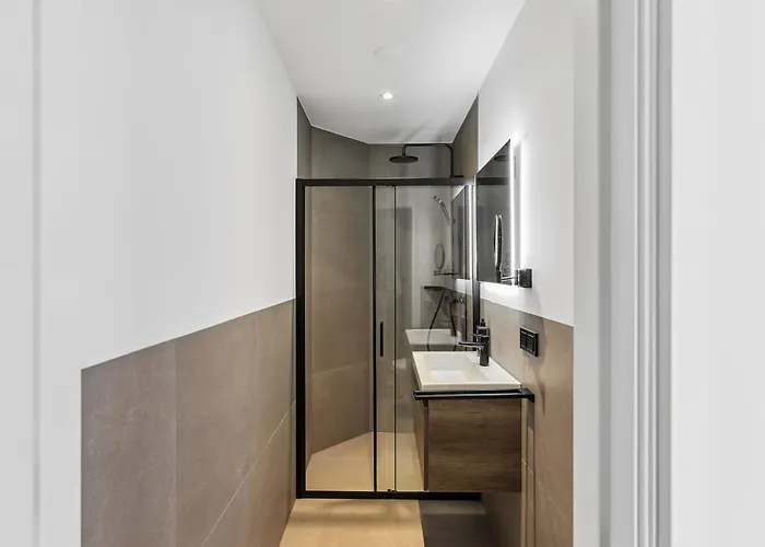 Limehome Nieuwstraat 3*