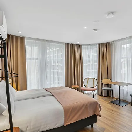 Limehome Nieuwstraat מלון דירות האג