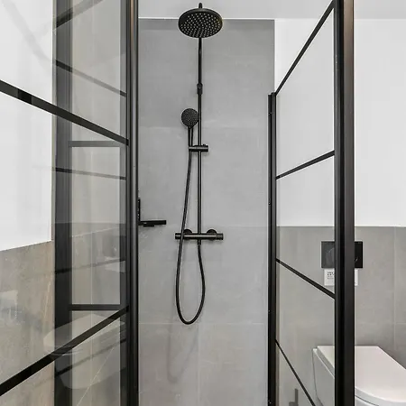 Limehome Nieuwstraat מלון דירות האג